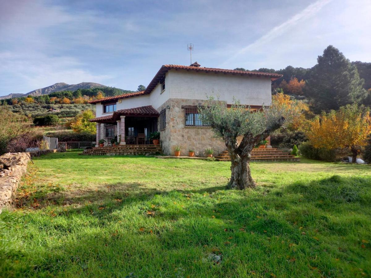 Villa La Cirujana De Gredos San Esteban Del Valle Exterior foto